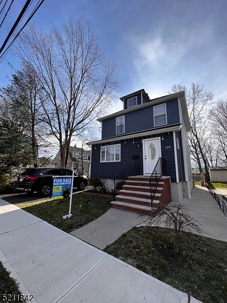 1st image of 124 Williams St
