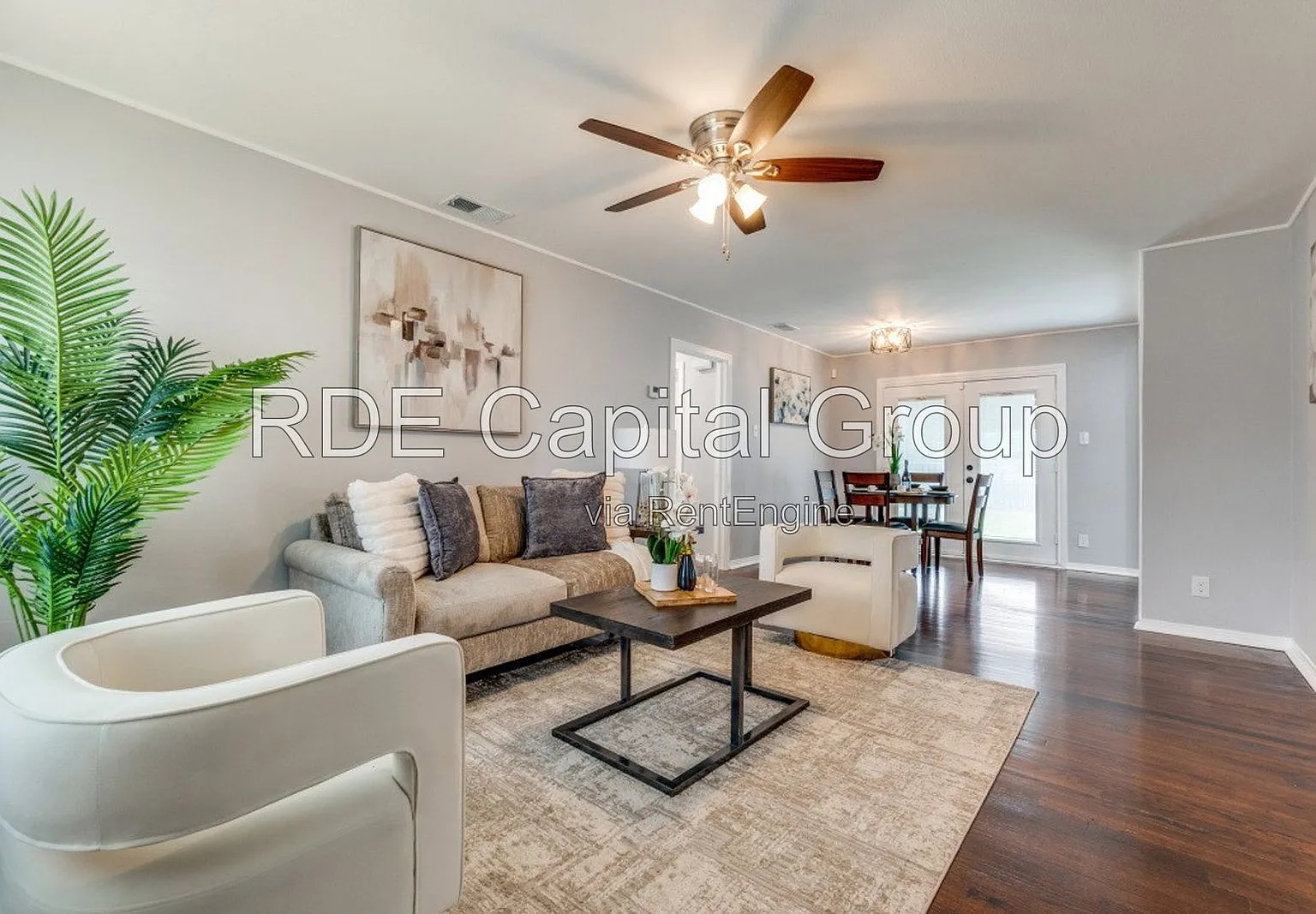 3 bed, 2.0 bath, 1273 sqft, $2,140 — Photo 2