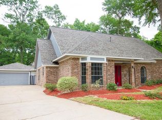 2130 Richmond Dr, Richmond, TX 77406