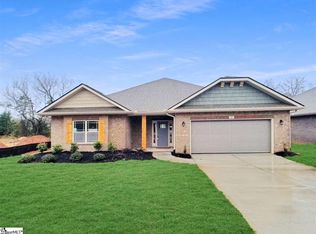 5 Starlight Dr, Greenville, SC 29605