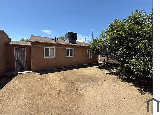 17393 San Bernardino Ave — Photo 10