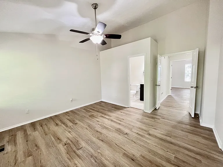 904 Wedgewood Way — Photo 11