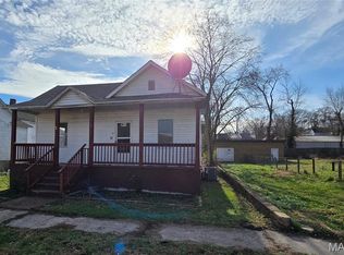 30 W 5th St, Newburg, MO 65550