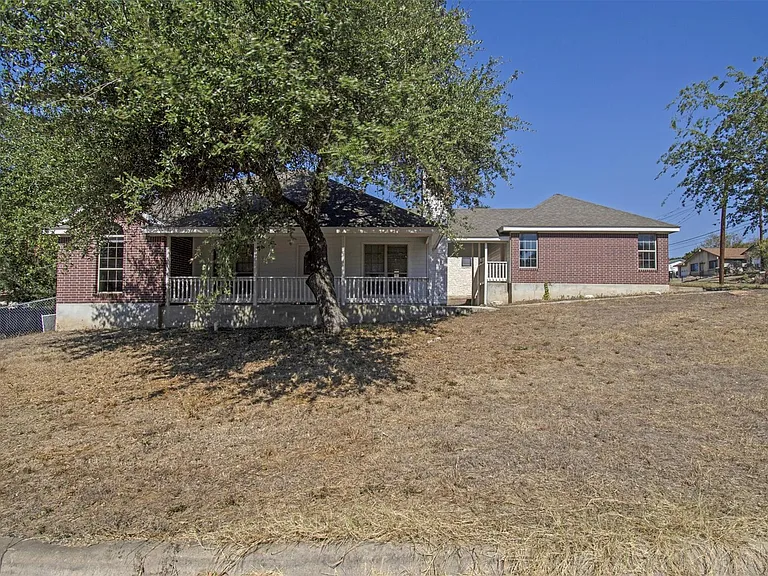 2016 Castle Gate Cir — Photo 2