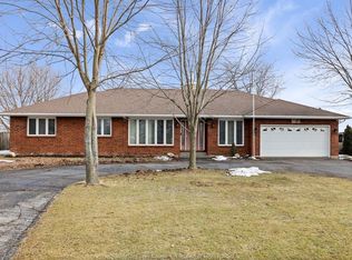 7530 Broderick Rd, Lasalle, ON N9H 1W8