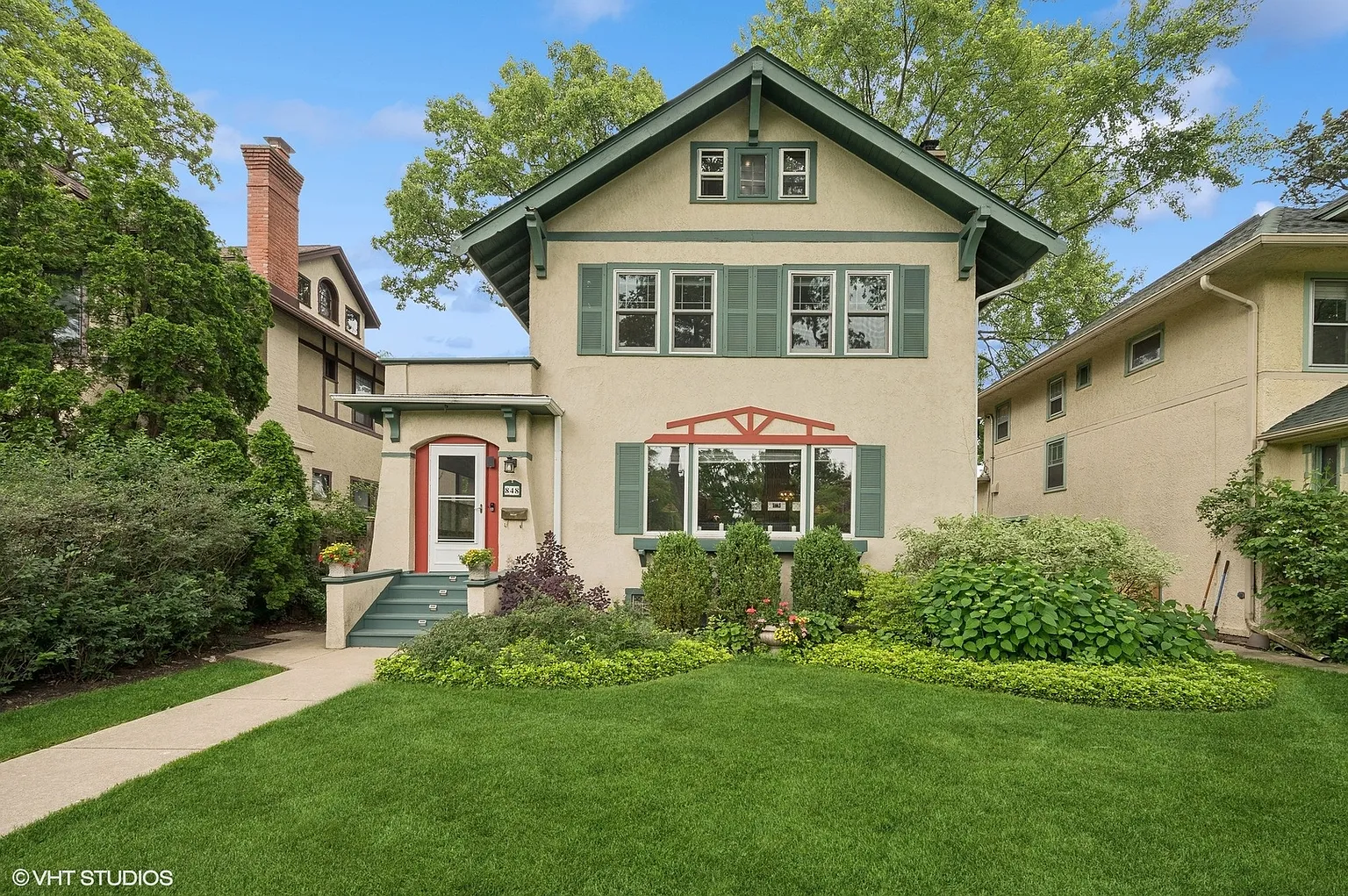 848 Park Ave photo 1