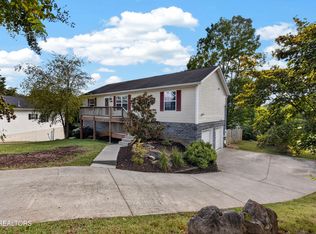 2444 Honey Grove Ln, Knoxville, TN 37923