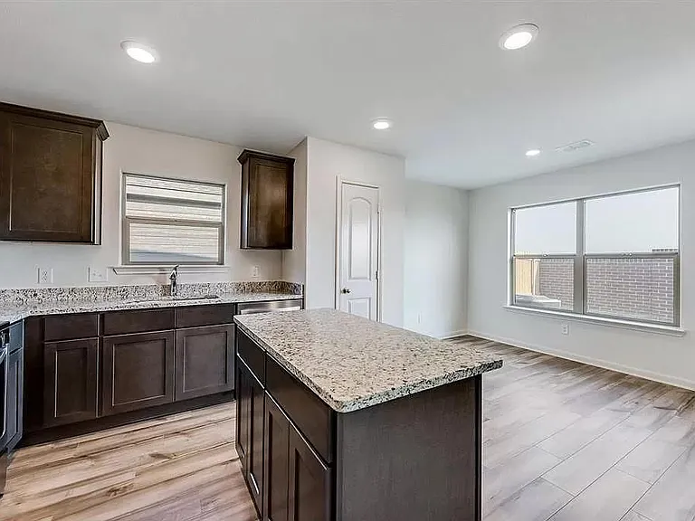 13821 Musselshell Dr — Photo 3