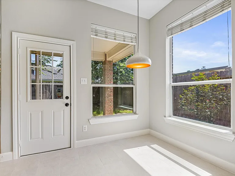 2635 Katie Harbor Dr — Photo 11
