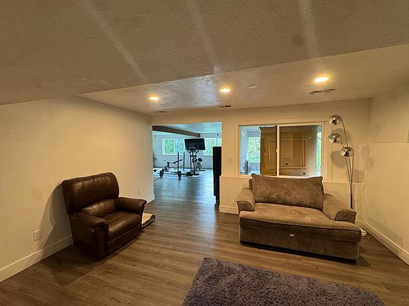 3rd image of 25829 152nd Ave SE #2