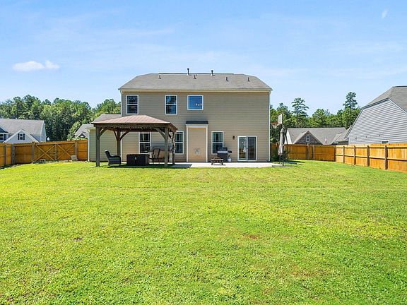 5th image of 307 Hearthwood Ln