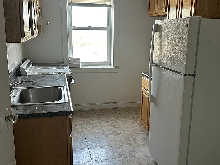 42 Park Ave #C51 — Photo 2
