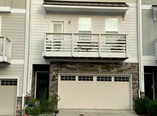 1012 Diamond Dove Ln, Apex, NC 27502
