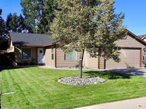 759 NE Nickernut Ave