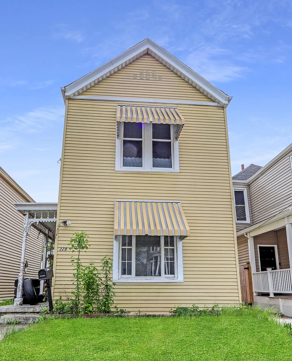 328 4th Ave photo 1