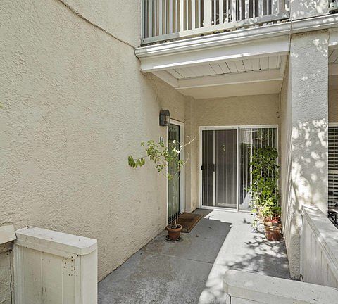 4th image of 528 Water Oak Ln Unit B
