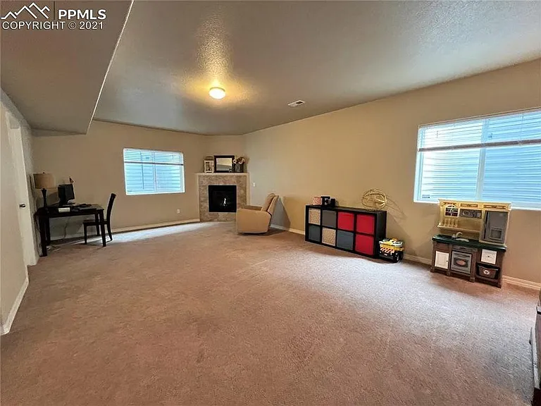 2373 Spring Blossom Dr — Photo 11