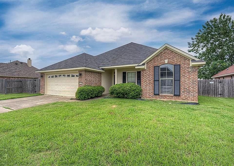1st image of 5805 Bluebonnett Dr