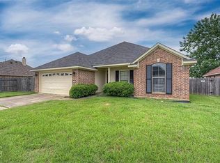 5805 Bluebonnett Dr, Bossier City, LA 71112