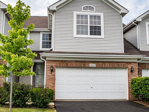 2nd image of 1317 Lunt Ct