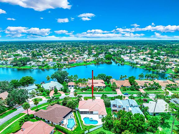4th image of 12699 Headwater Circle
