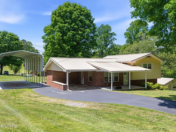 5th image of 1370 Circle Dr