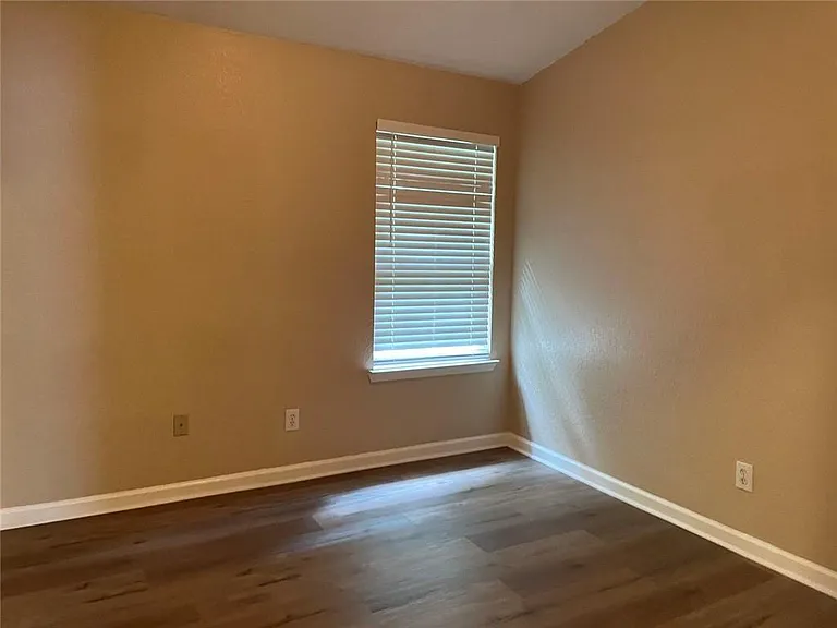 5092 Windsor Forrest Ln — Photo 11