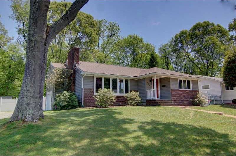 2nd image of 166 Glen Hills Dr