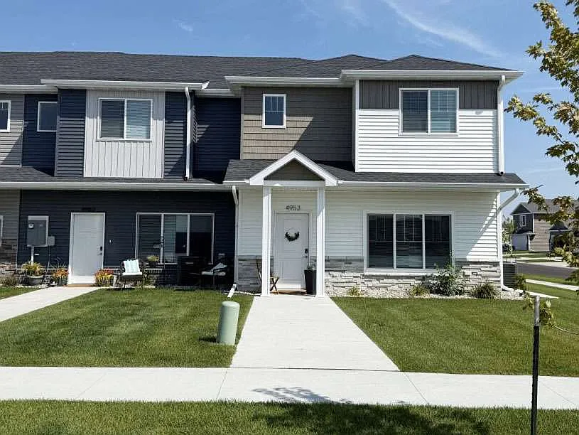 Valley View Townhomes — Photo 4