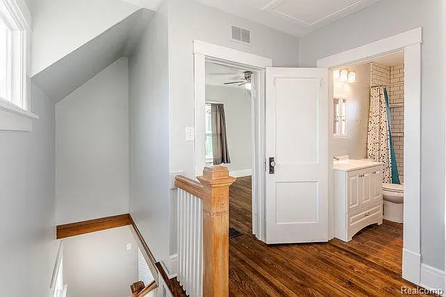 3126 Shenandoah Dr — Photo 12