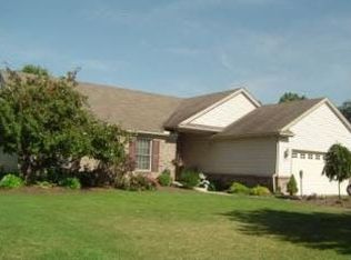 2220 Deerpointe Dr, Toledo, OH 43617