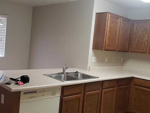3rd image of 2153 W Burlwood Way