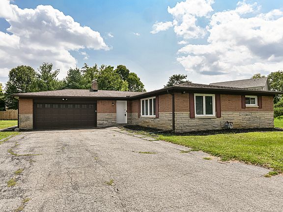 3rd image of 8615 Willow Dr