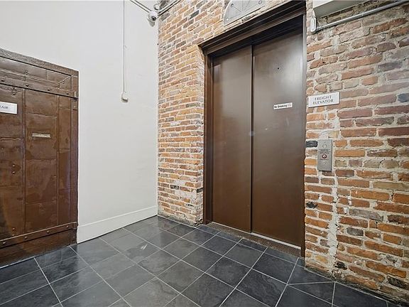 5th image of 500 Granby St Unit 4A