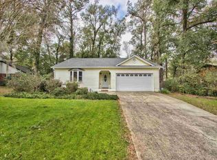 406 Stonehouse Rd, Tallahassee, FL 32301