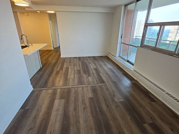 4th image of 2645 Kipling Ave #1503