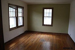 2nd image of 618 Chicago Ave