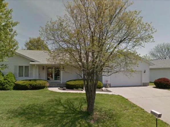 113 Velda St, Farmersville, IL 62533
