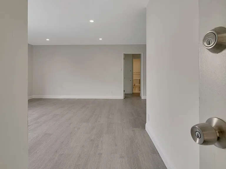 8588 Horner St — Photo 4