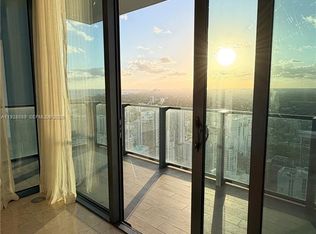 88 SW 7th St APT 3906, Miami, FL 33130