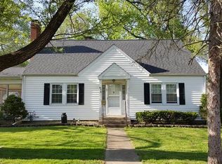 379 W Chester St, Nashville, IL 62263