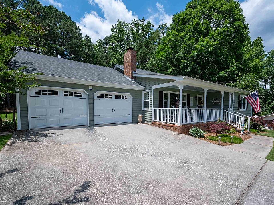 1st image of 2193 Meadow Dr #12