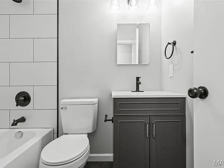 404 Spring Meadows Dr — Photo 22
