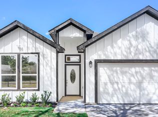 525 NW 17th St, Grand Prairie, TX 75050