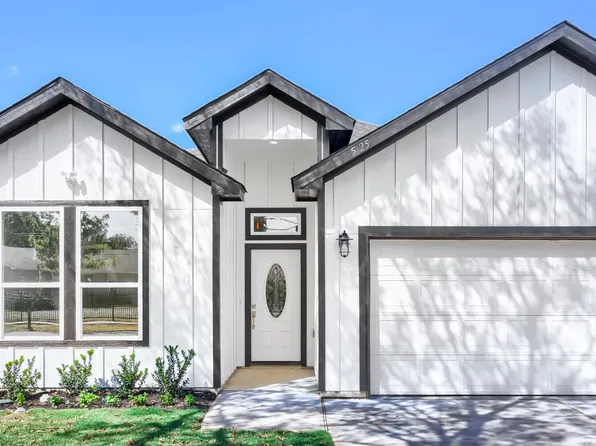 525 NW 17th St, Grand Prairie, TX 75050