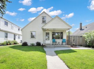 4654 S 47th St, Greenfield, WI 53220