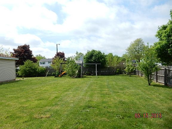 3rd image of 2916 Warren Dorris Dr