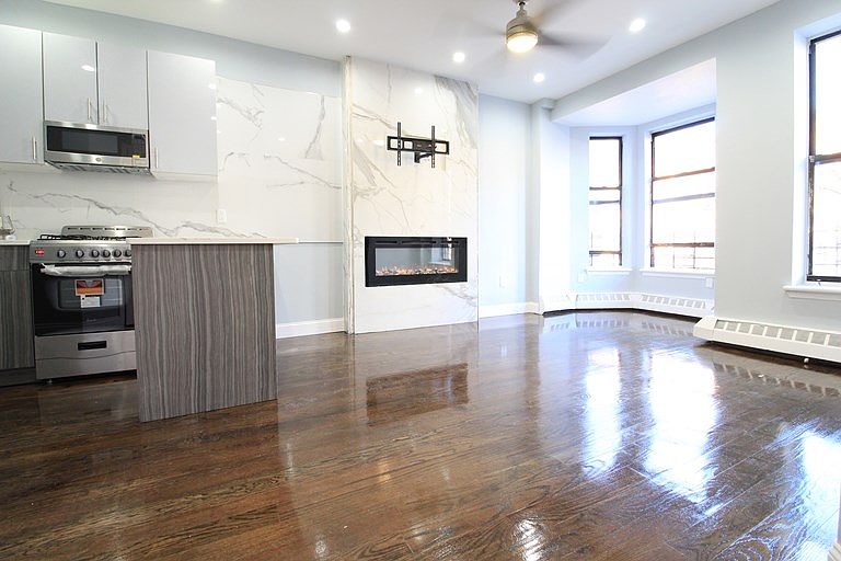 1st image of 952 Bergen St #C4