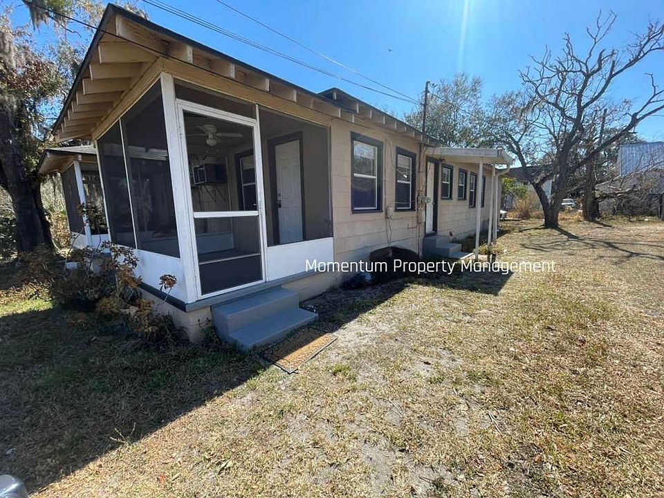 1st image of 207 NE 2nd St