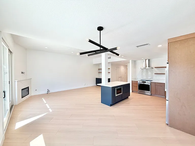 21676 Superior Ln — Photo 12